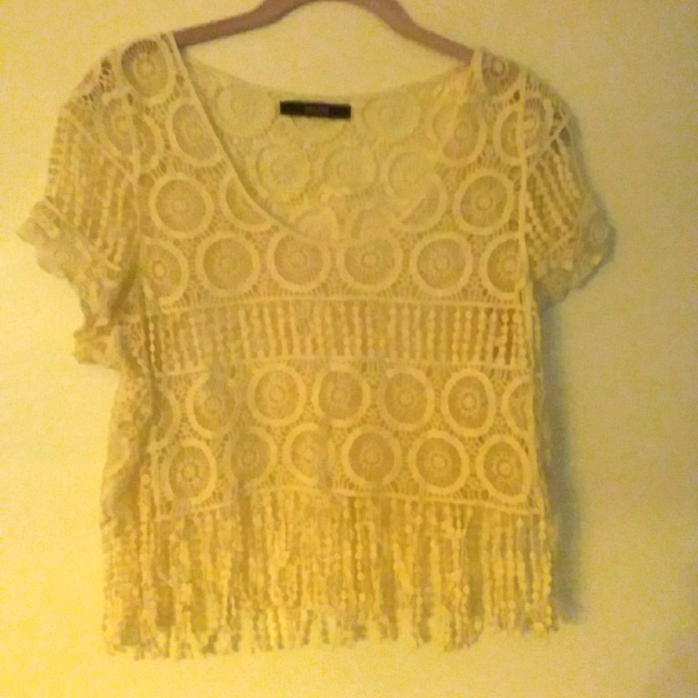 DULCIE crocheted top in size med.